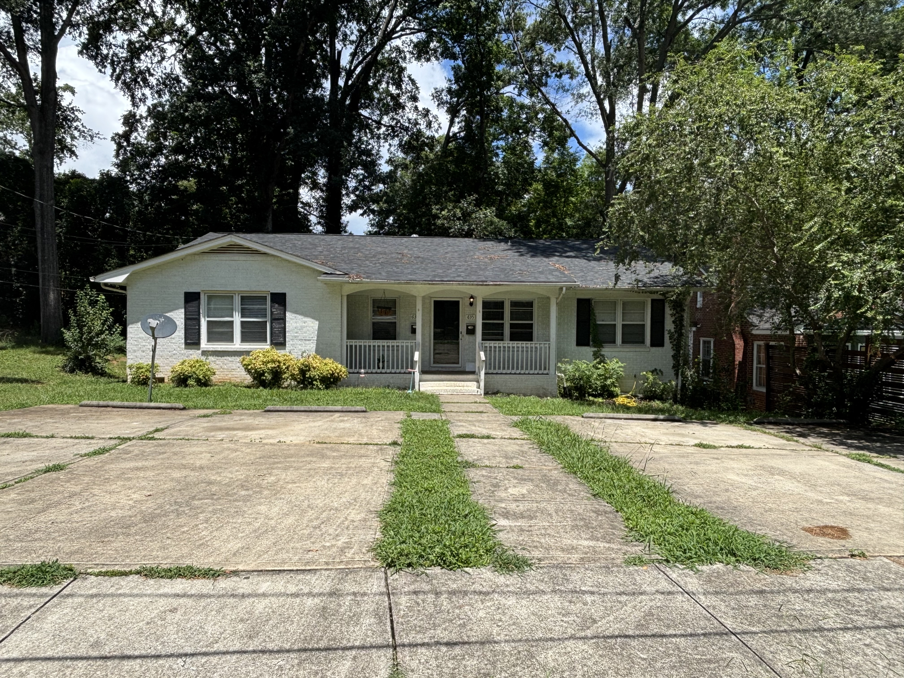 635 Park Dr